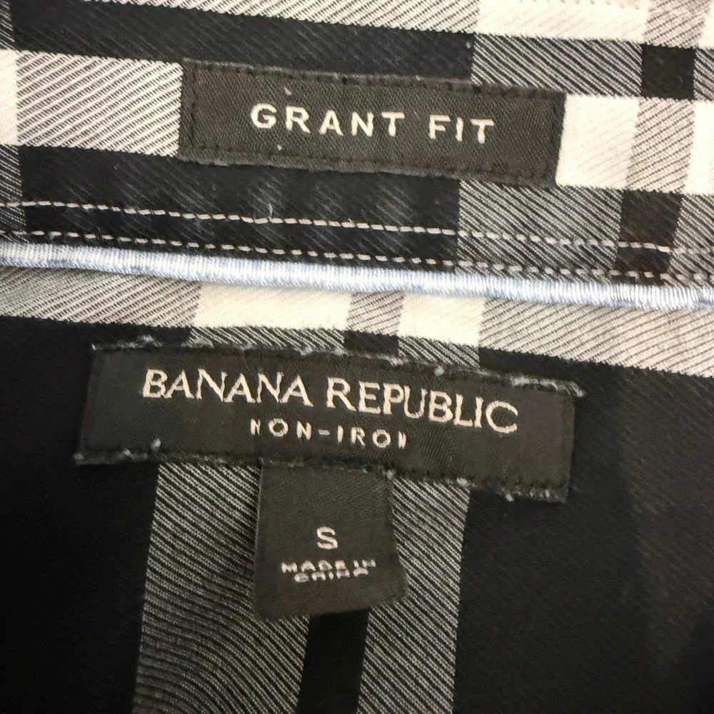Banana Republic Grant Fit Mens S Black White Plaid Non-Iron Button Down Shirt